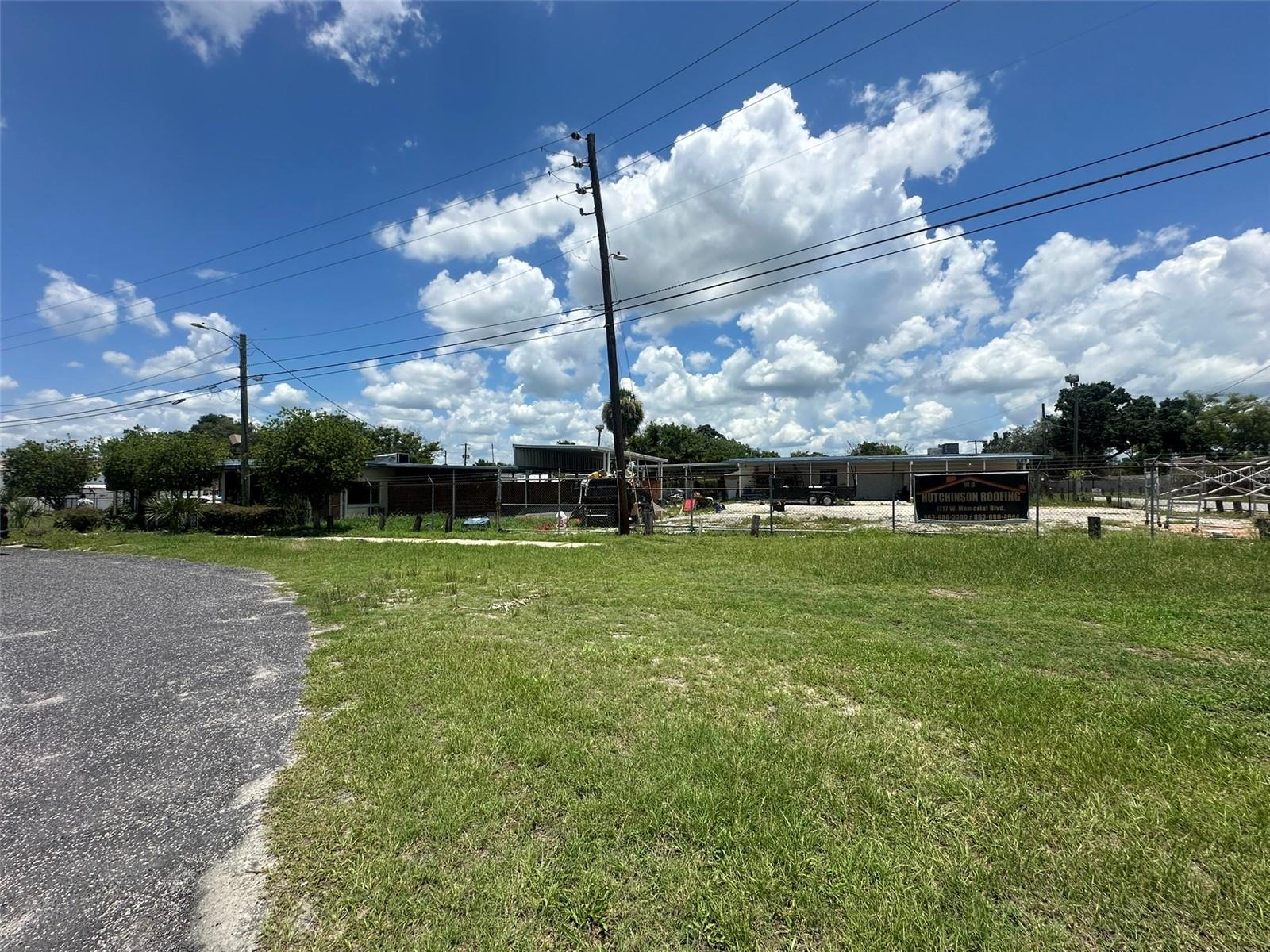 1701 W MEMORIAL BOULEVARD
