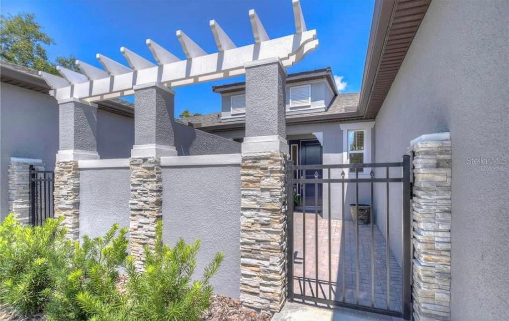 Photo of 288 Villa Corte Drive, Lutz, FL 33549 (MLS # TB8398197)