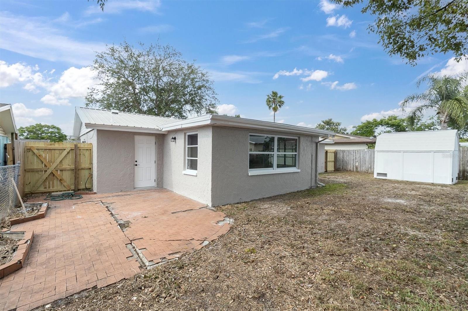 HOLIDAY GARDENS ESTATES - Residential