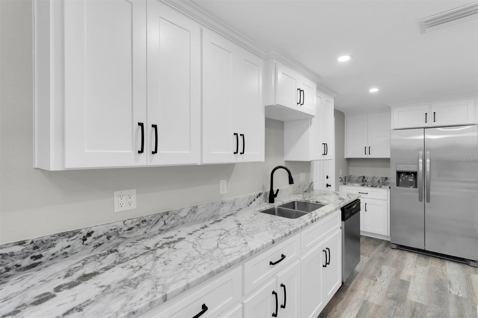 HOLIDAY GARDENS ESTATES - Residential