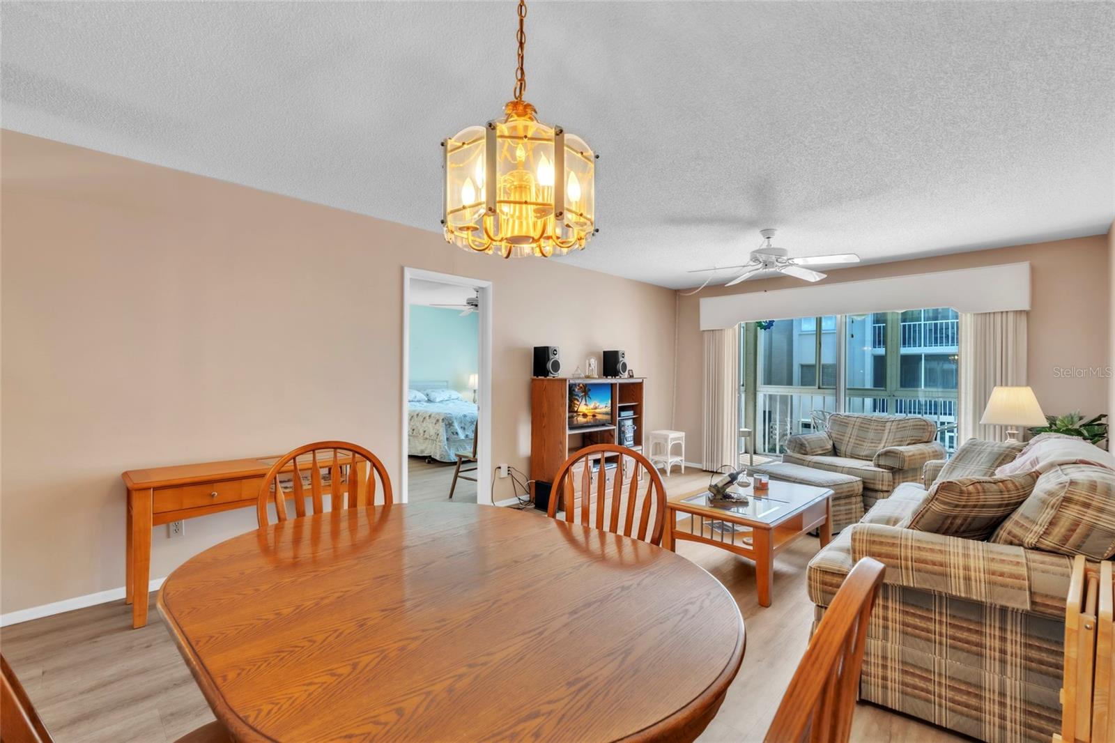 GLEN OAKS GARDEN APTS 2 - Residential