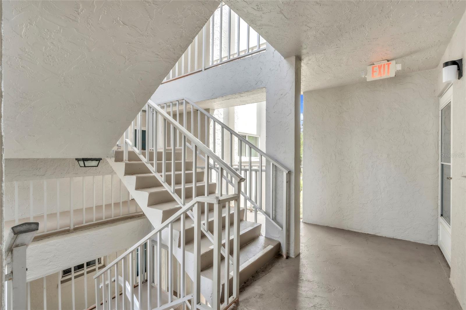 GLEN OAKS GARDEN APTS 2 - Residential