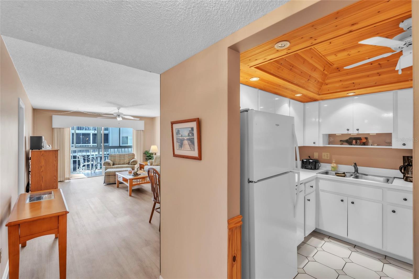 1330 GLEN OAKS DRIVE E 269D