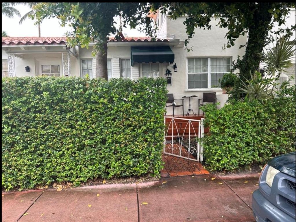 Photo of 1605 Michigan Avenue #929, Miami Beach, FL 33139 (MLS # O6384651)