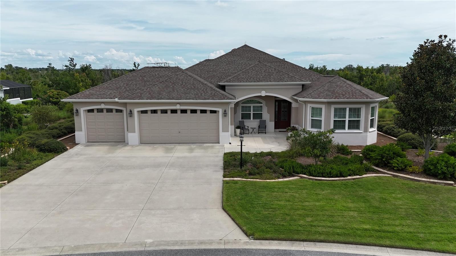 871 IRON OAK WAY