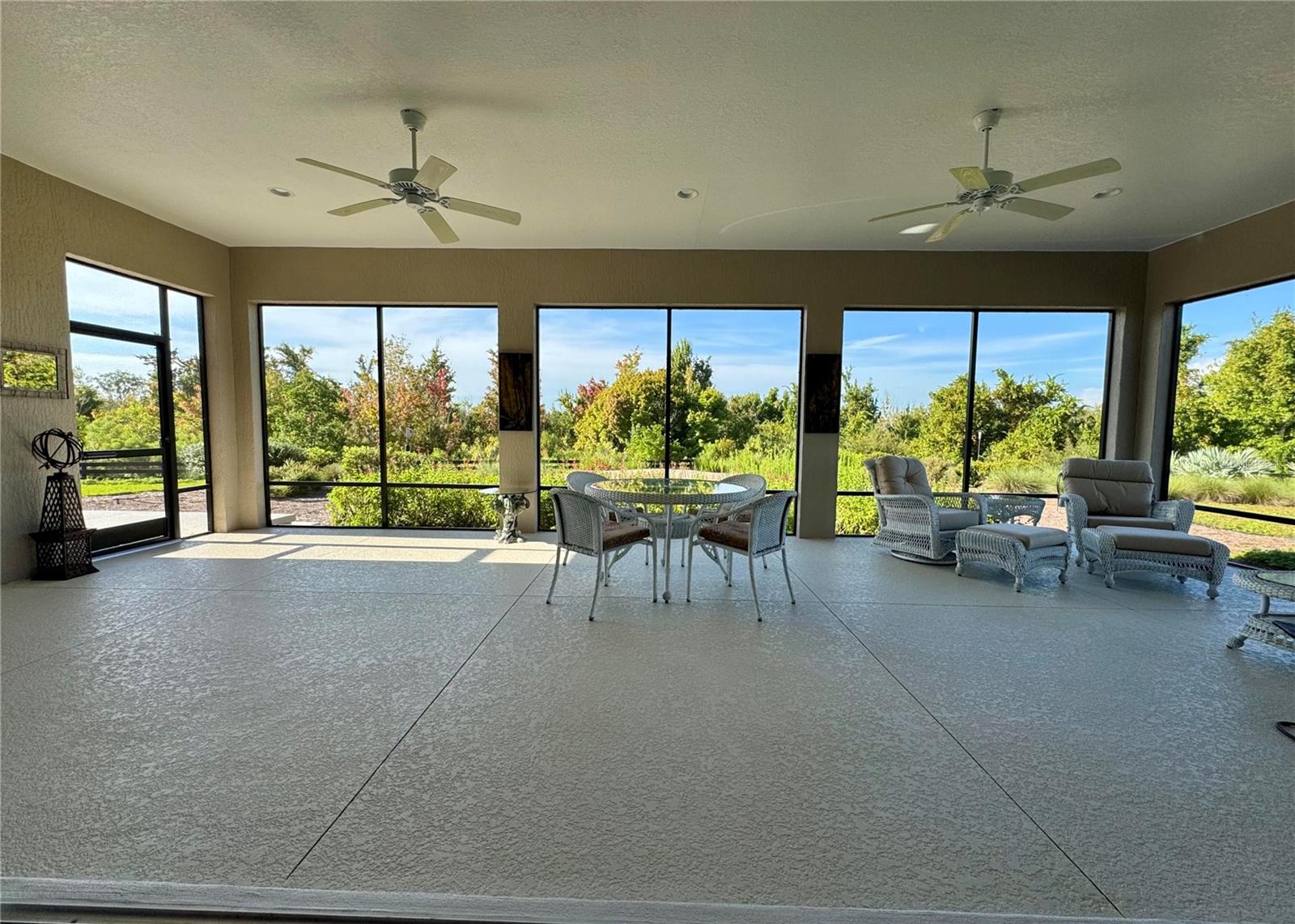 871 IRON OAK WAY