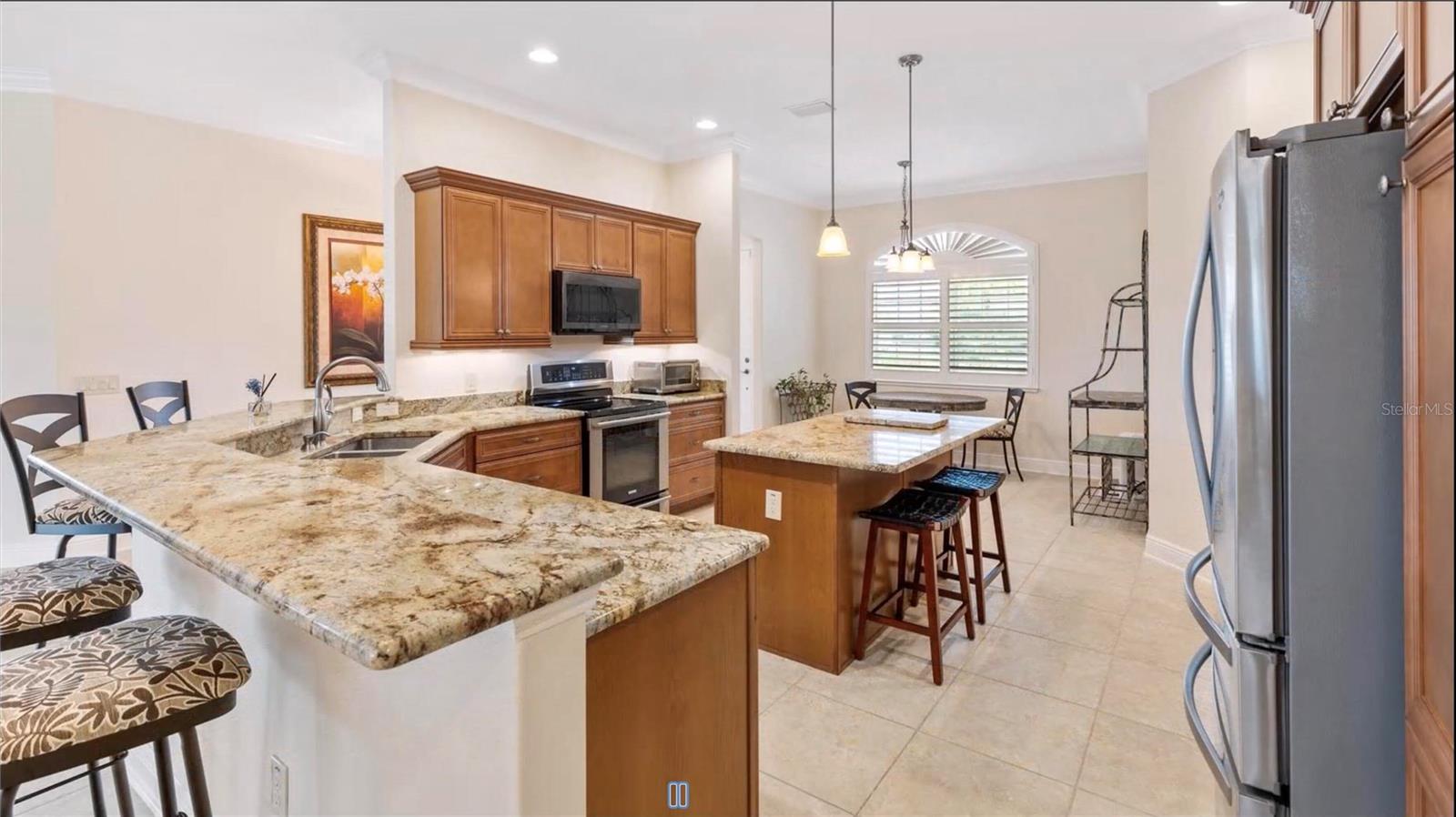 871 IRON OAK WAY