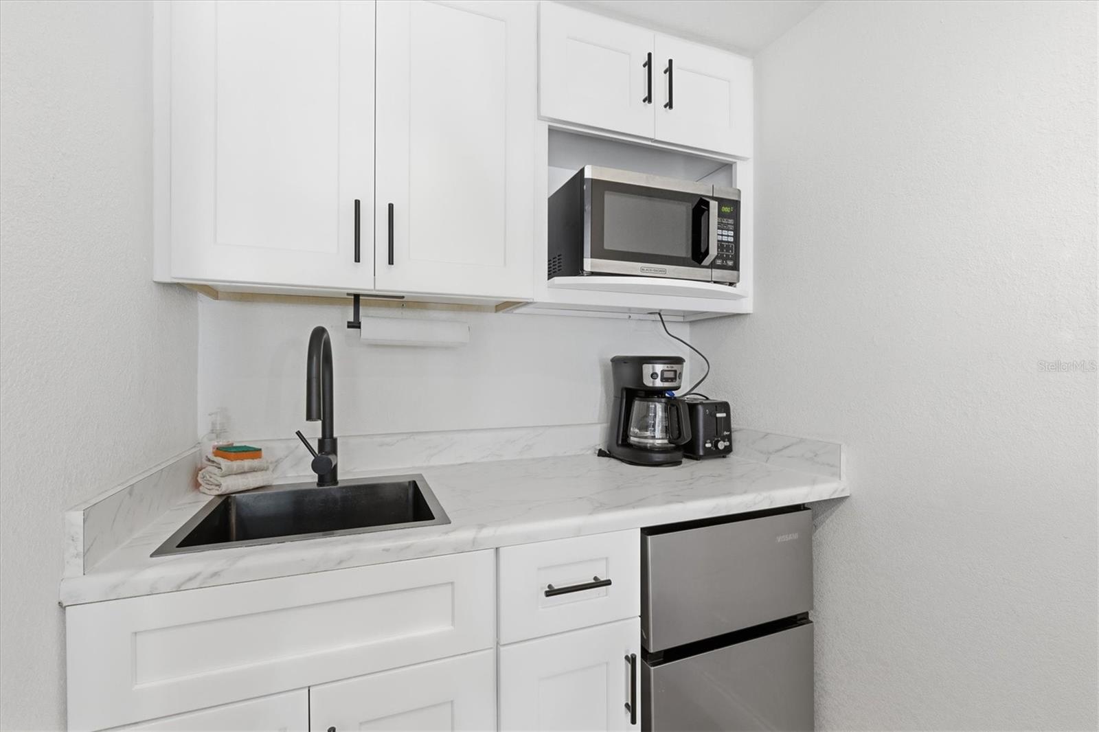 PELICAN POINTE ON - Residential