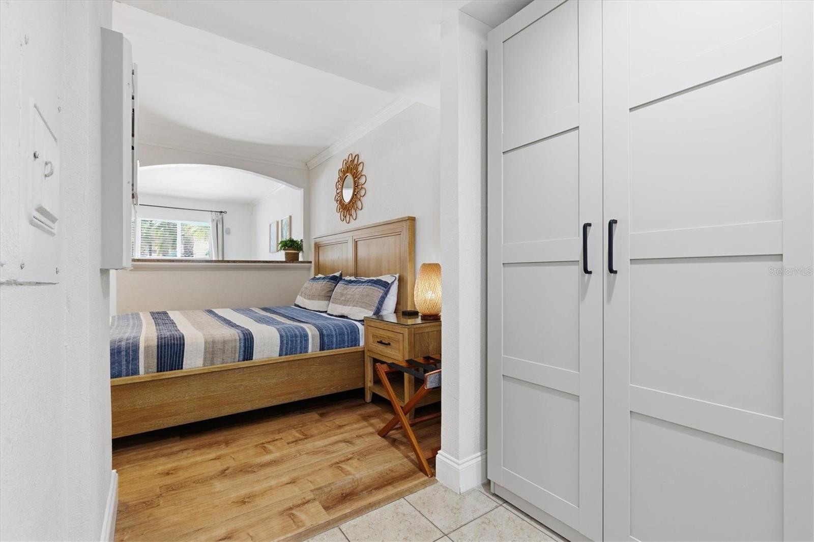 PELICAN POINTE ON - Residential