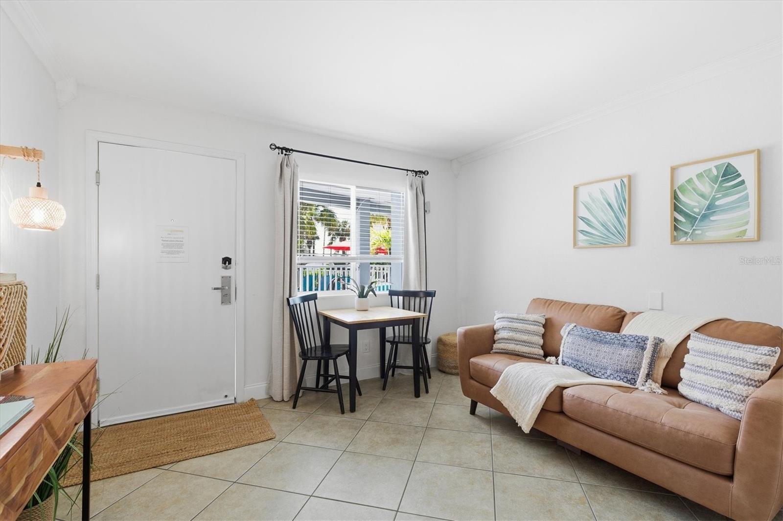 PELICAN POINTE ON - Residential