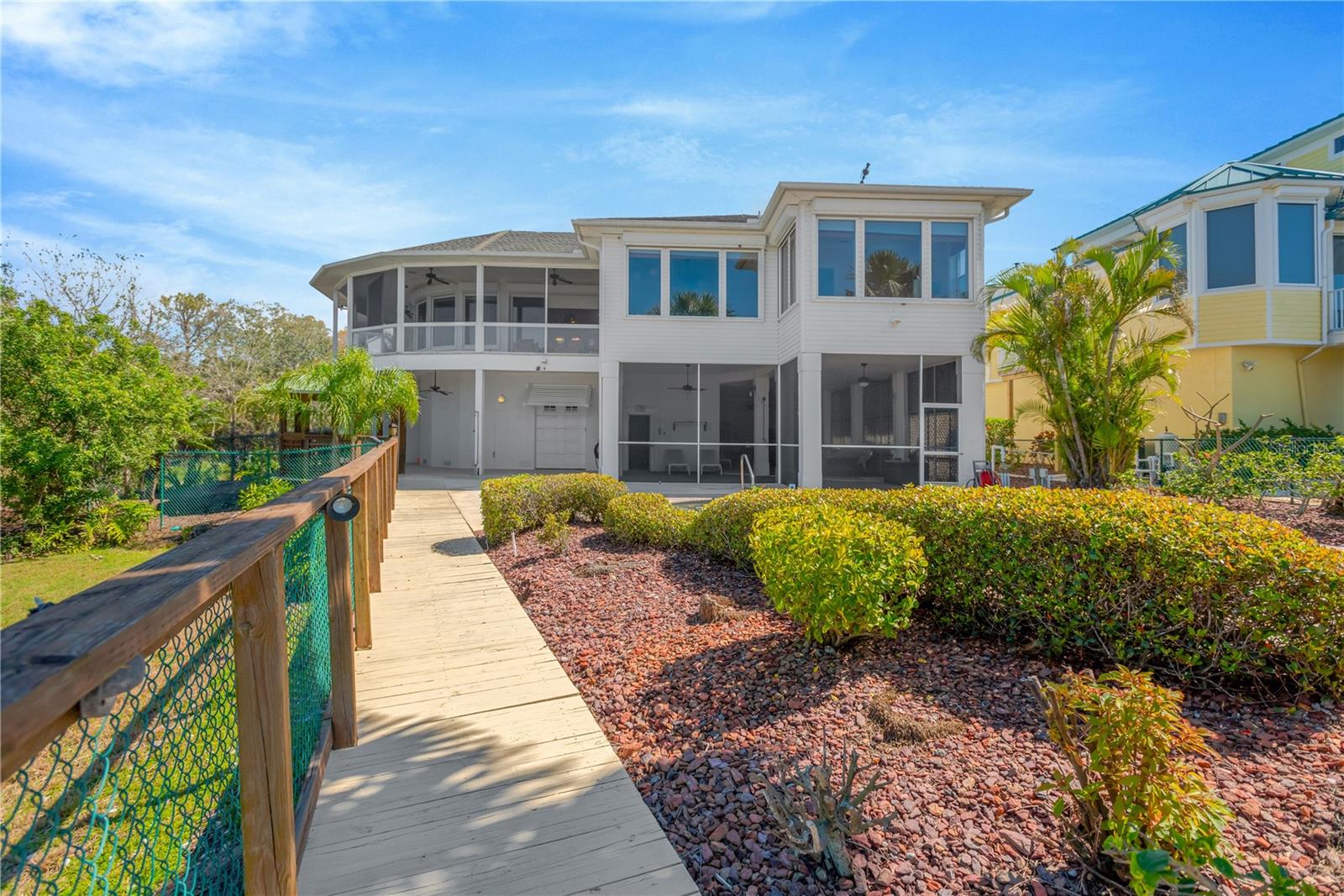 511 SEAVIEW DRIVE