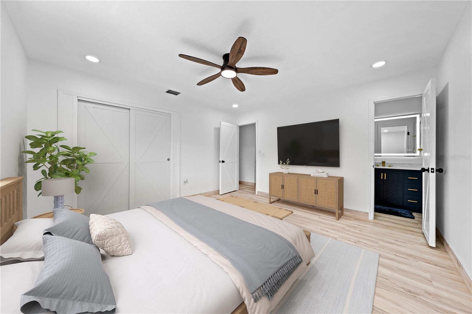 ST CLOUD MANOR VILLAGE - Residential