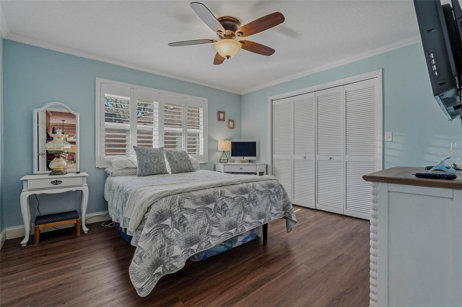 LINDEN PLACE - Residential