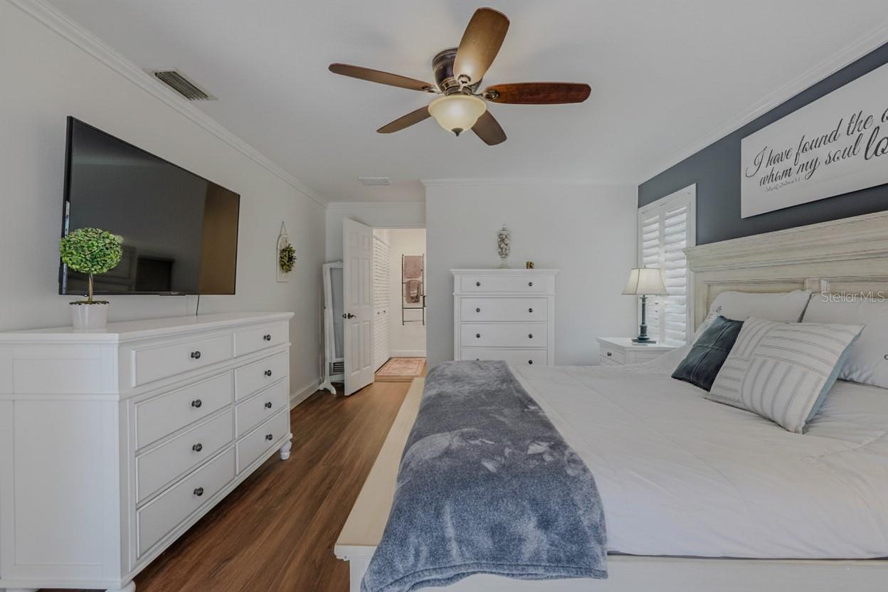 LINDEN PLACE - Residential