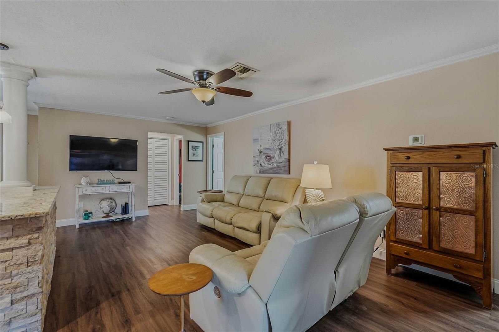 LINDEN PLACE - Residential