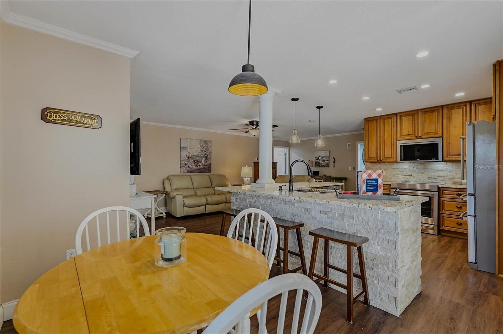 LINDEN PLACE - Residential