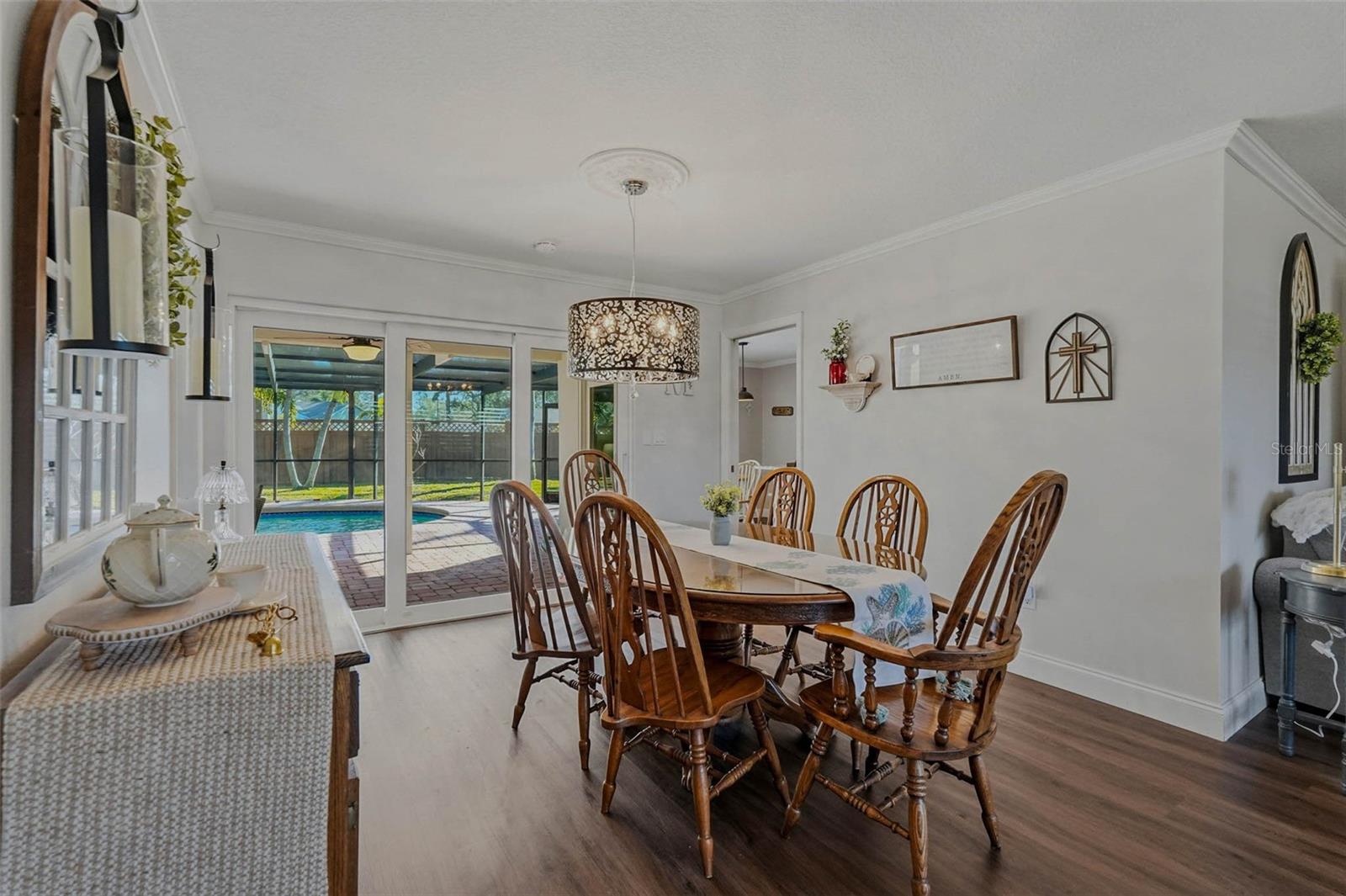 LINDEN PLACE - Residential