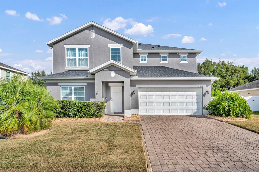 Photo of 10219 Lenox Street, Clermont, FL 34711 (MLS # G5105144)