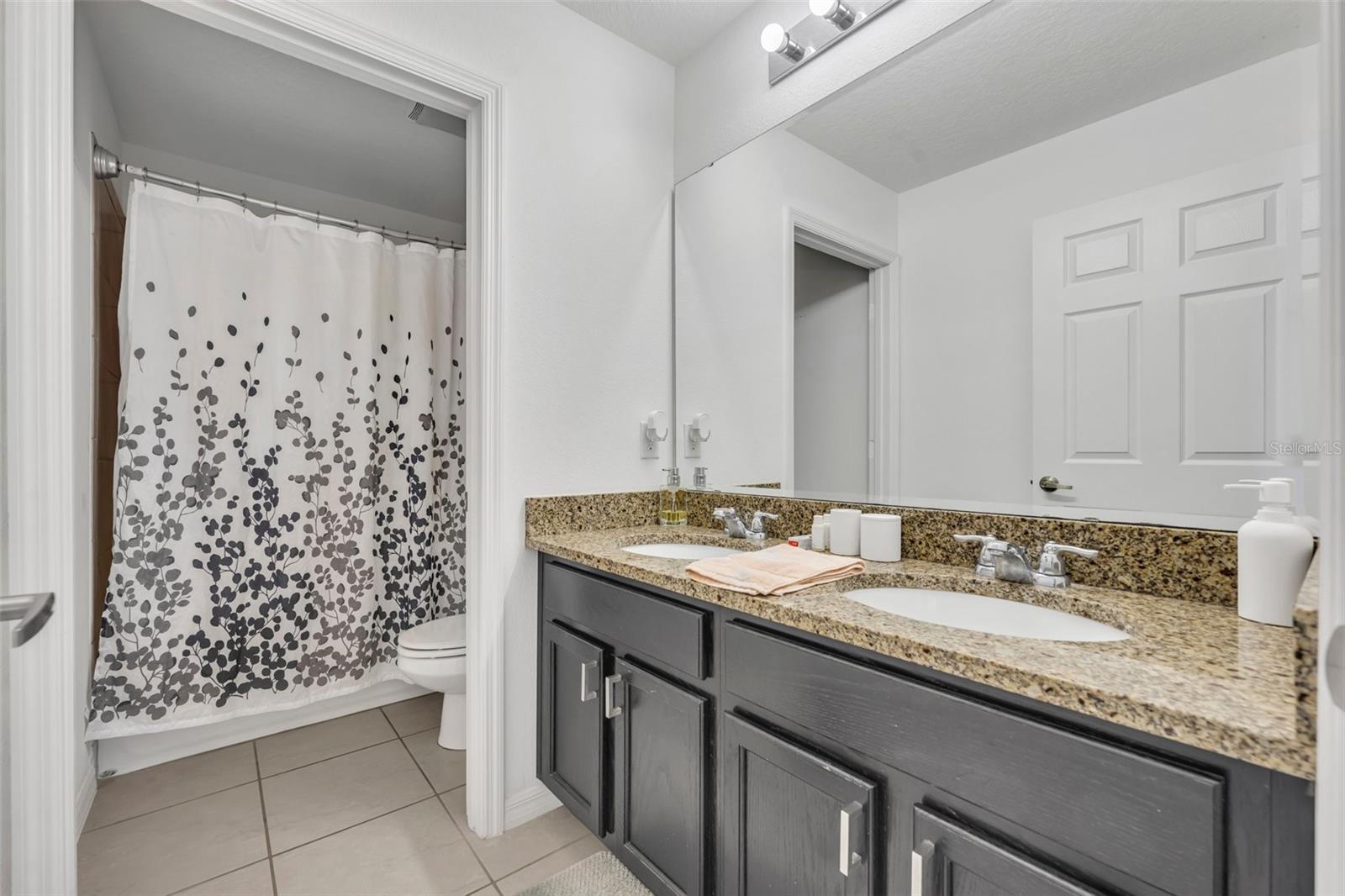 BARRINGTON ESTATES - Residential