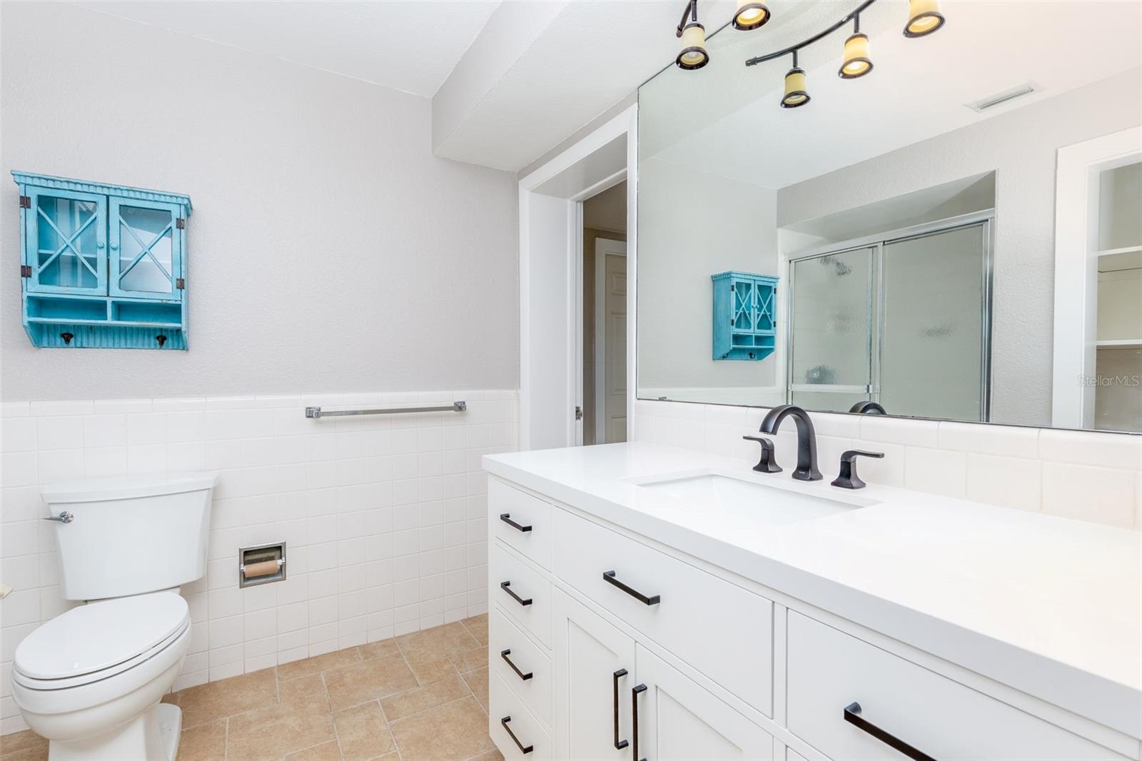 THREE PALMS POINT - Residential Lease