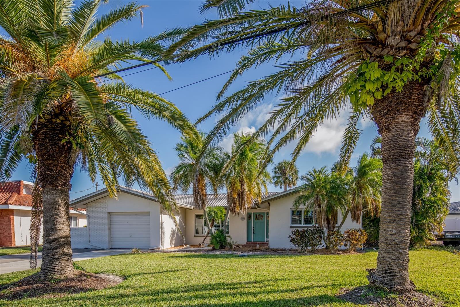 THREE PALMS POINT - Residential Lease