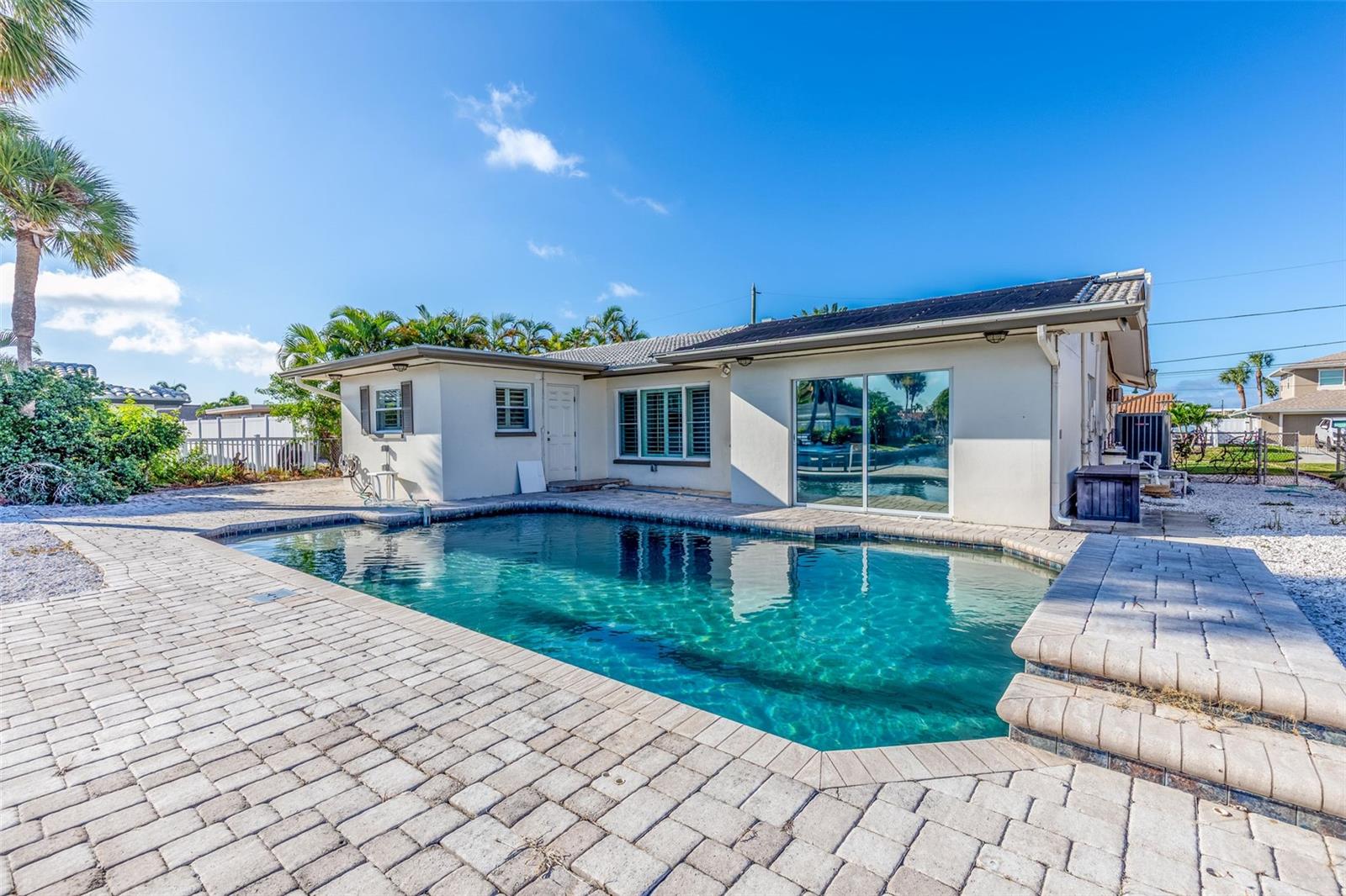 THREE PALMS POINT - Residential Lease