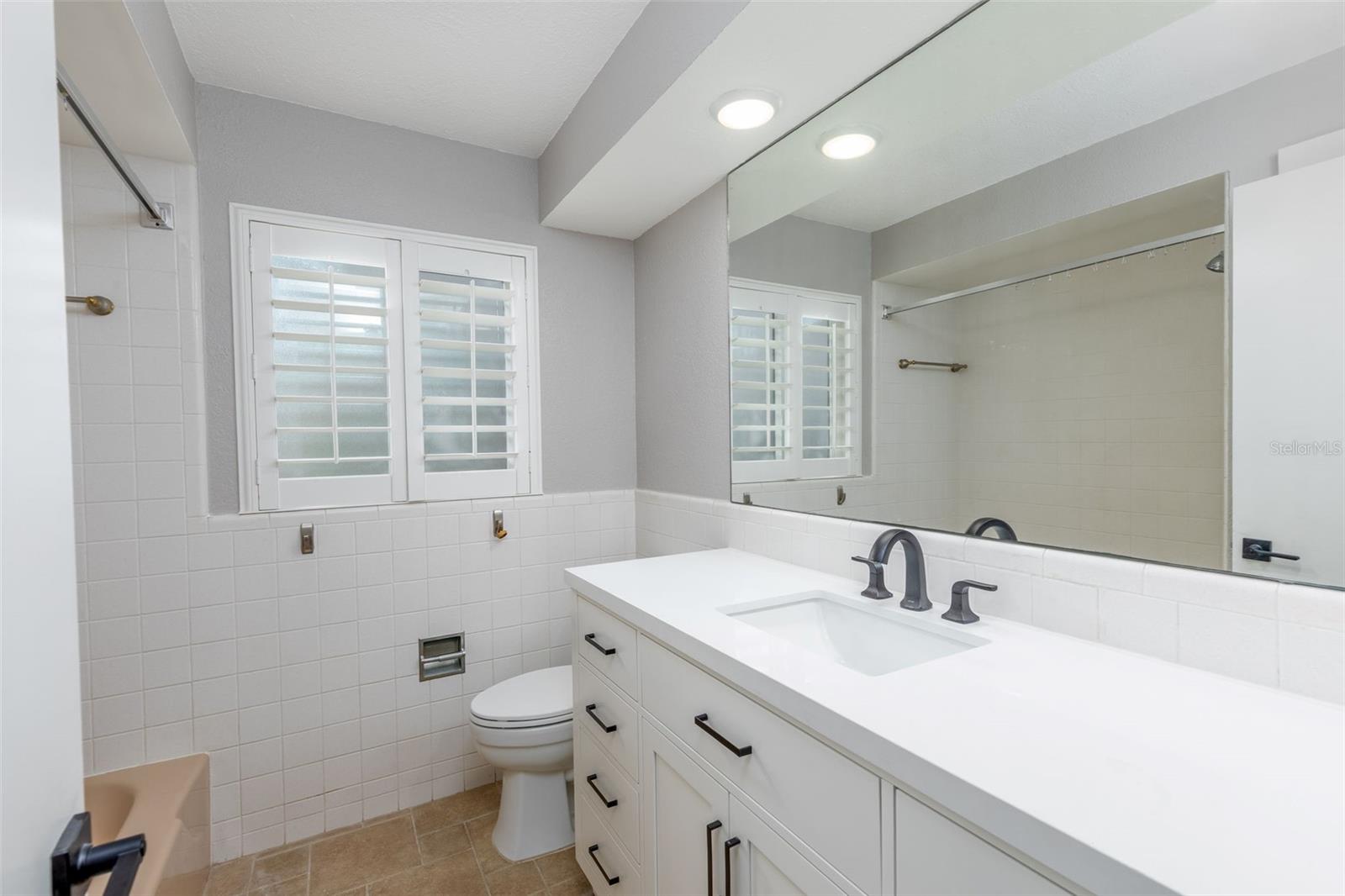 THREE PALMS POINT - Residential Lease