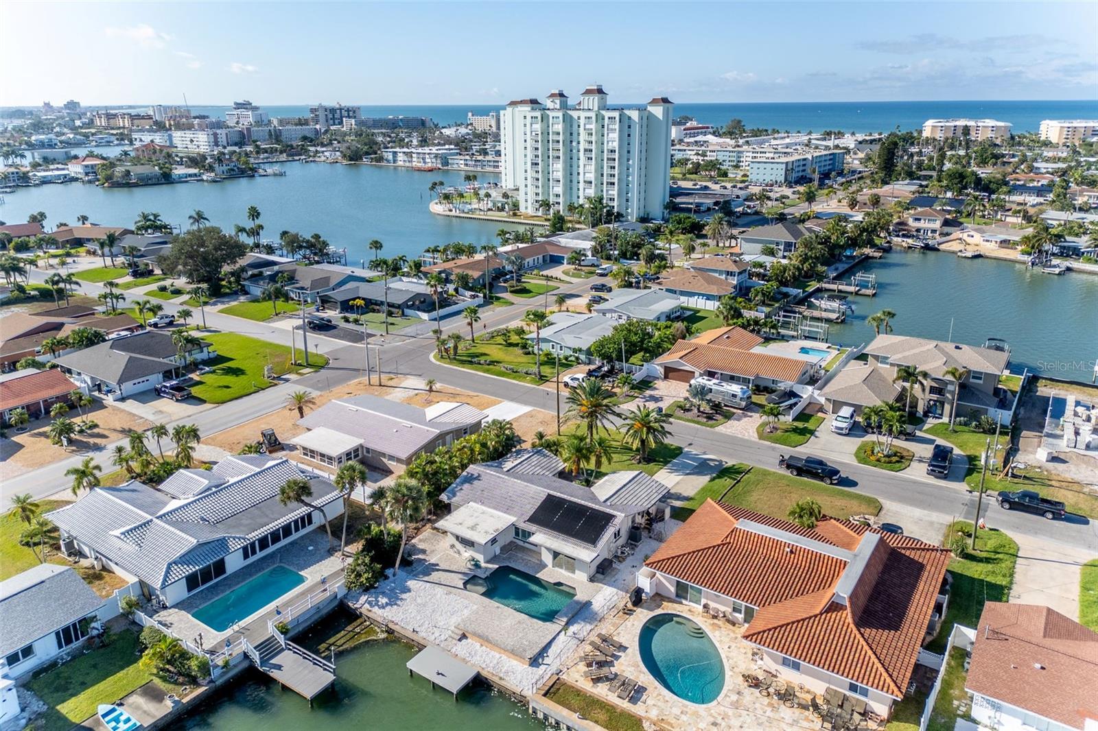 THREE PALMS POINT - Residential Lease