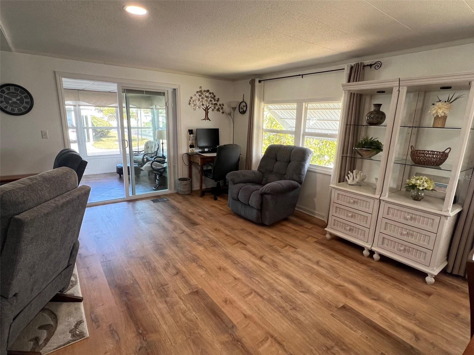 PALM HILL MOBILE HOME PARK UNREC - Residential