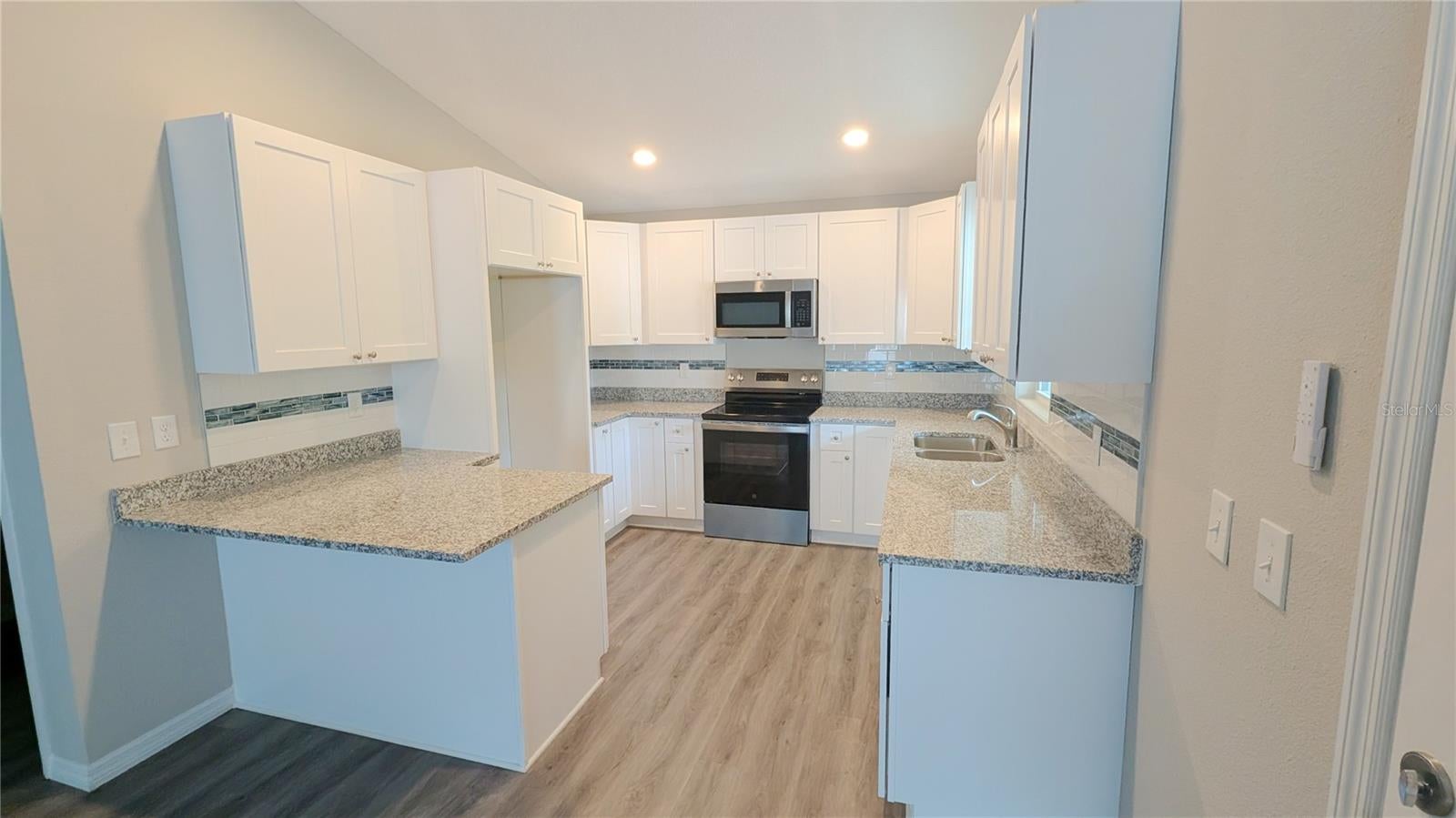 1513 W 16TH STREET