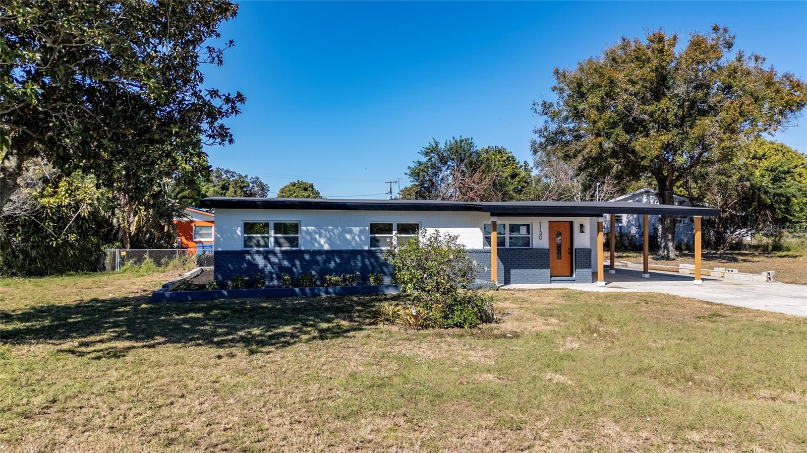 1130 CAREFREE COVE DRIVE