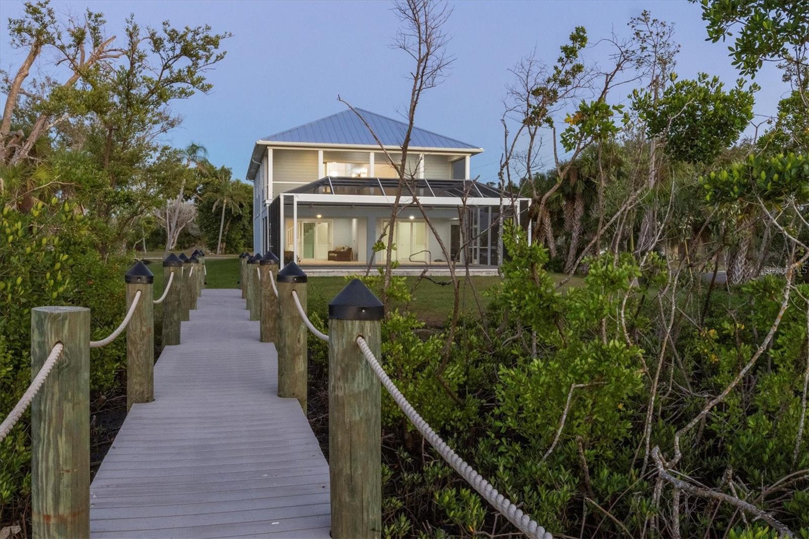 ENGLEWOOD GARDENS 04 02A - Residential