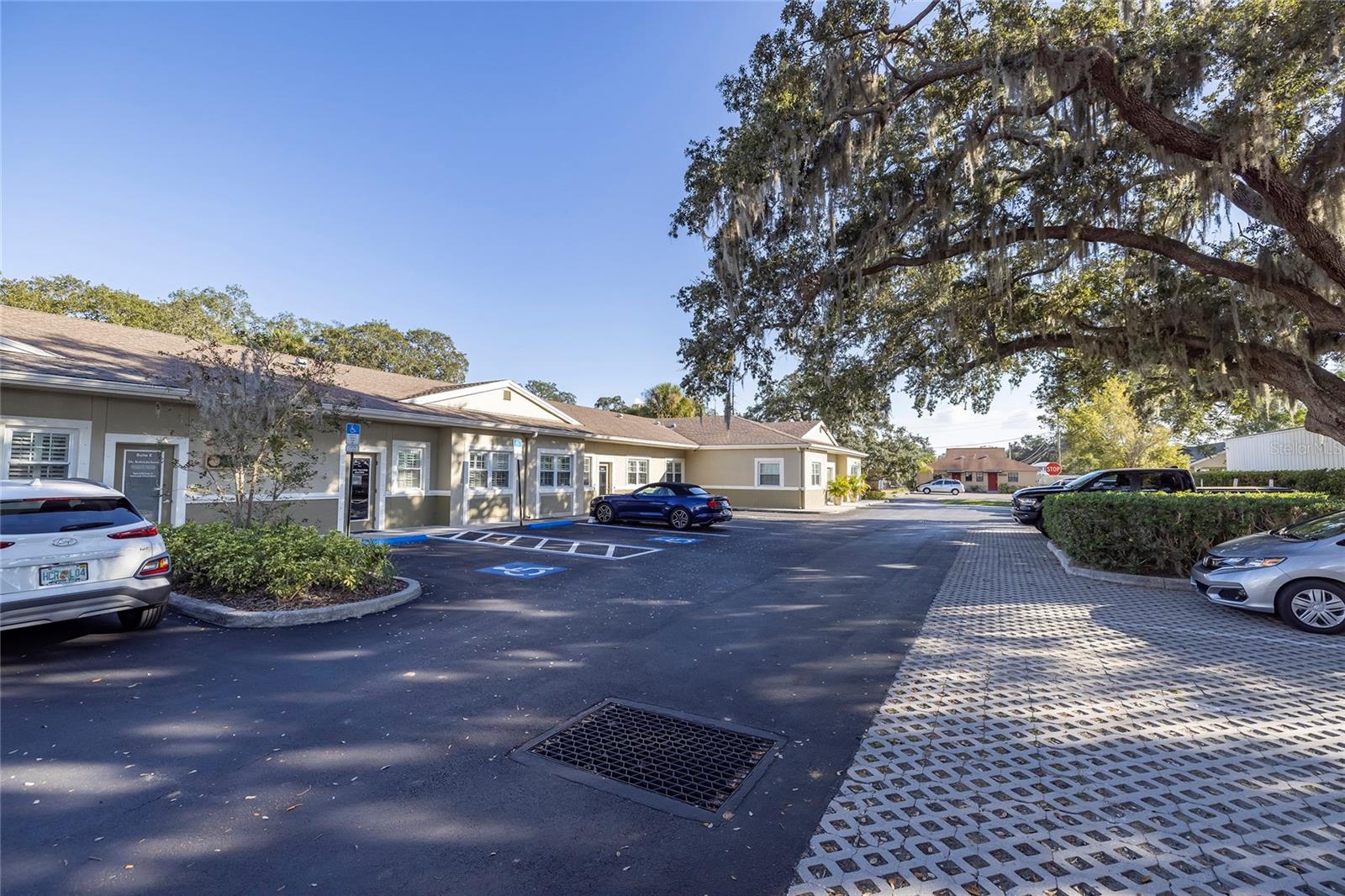 HARBOR OAKS OFFICE PARK CONDO - Residential Income