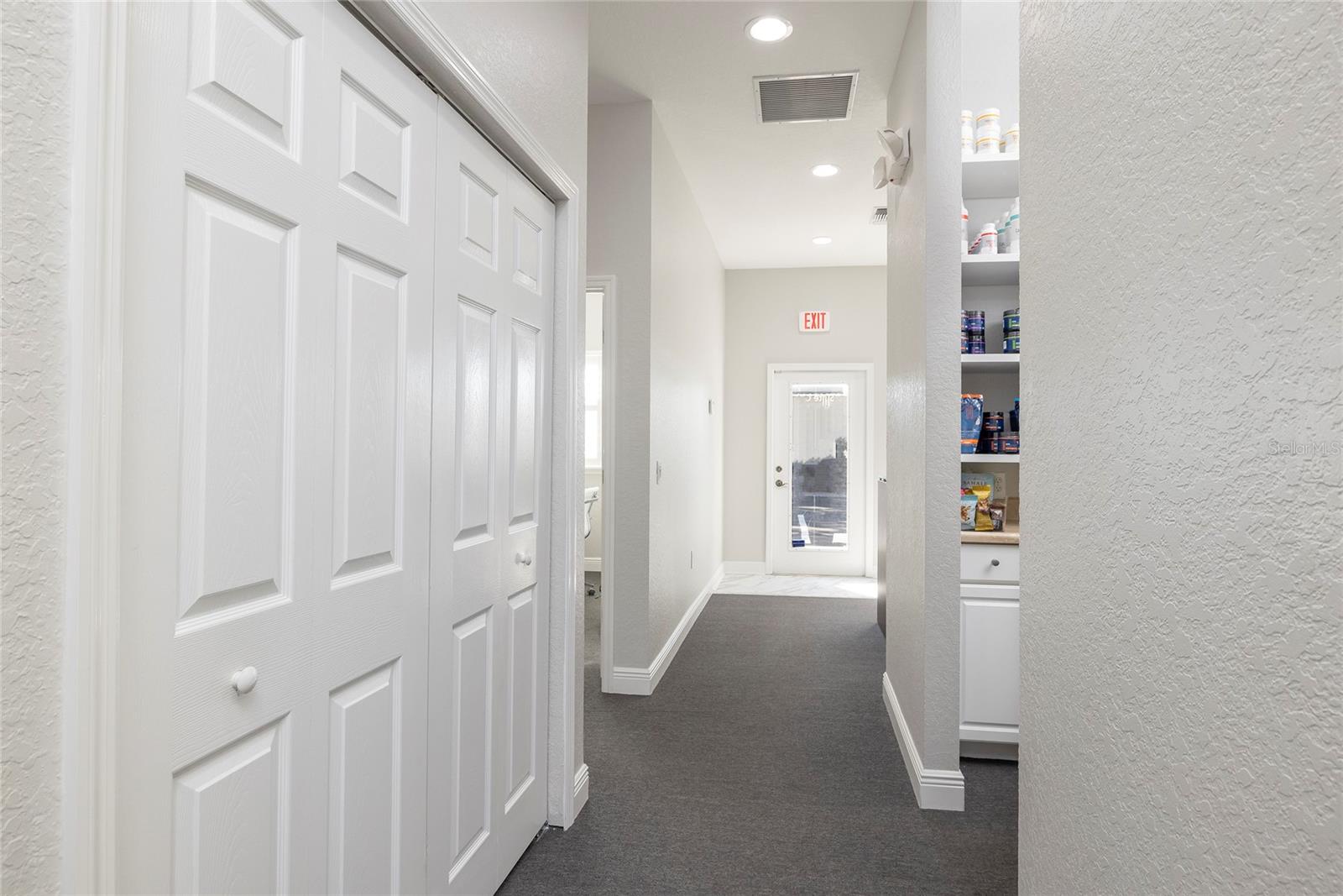 HARBOR OAKS OFFICE PARK CONDO - Residential Income