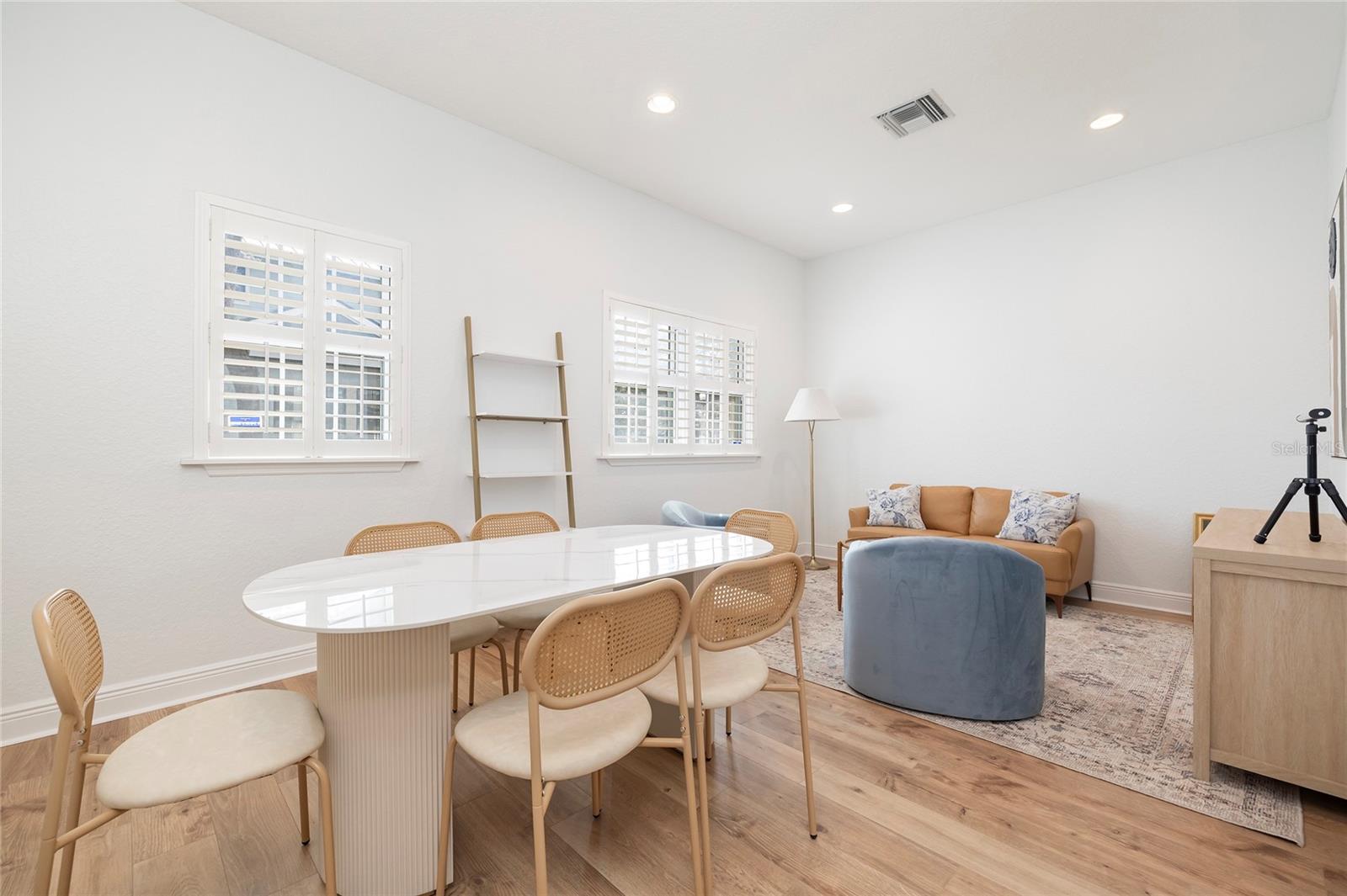 HARBOR OAKS OFFICE PARK CONDO - Residential Income