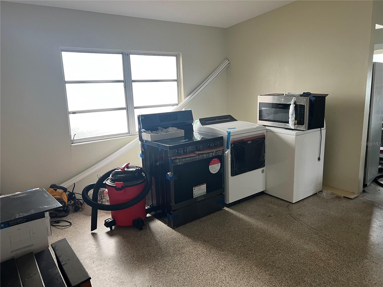 TAVARES, MOBILE HOME ESTATES - Residential