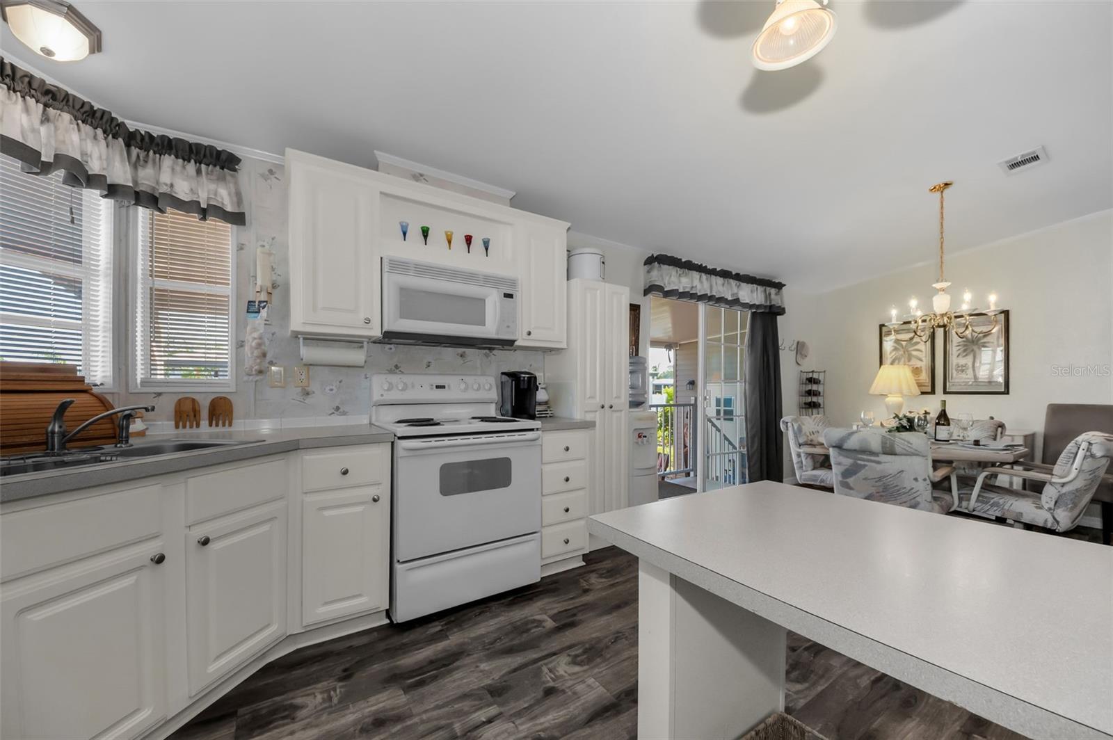 TARPON SHORES MOBILE HOME VILLAGE UNREC - Residential