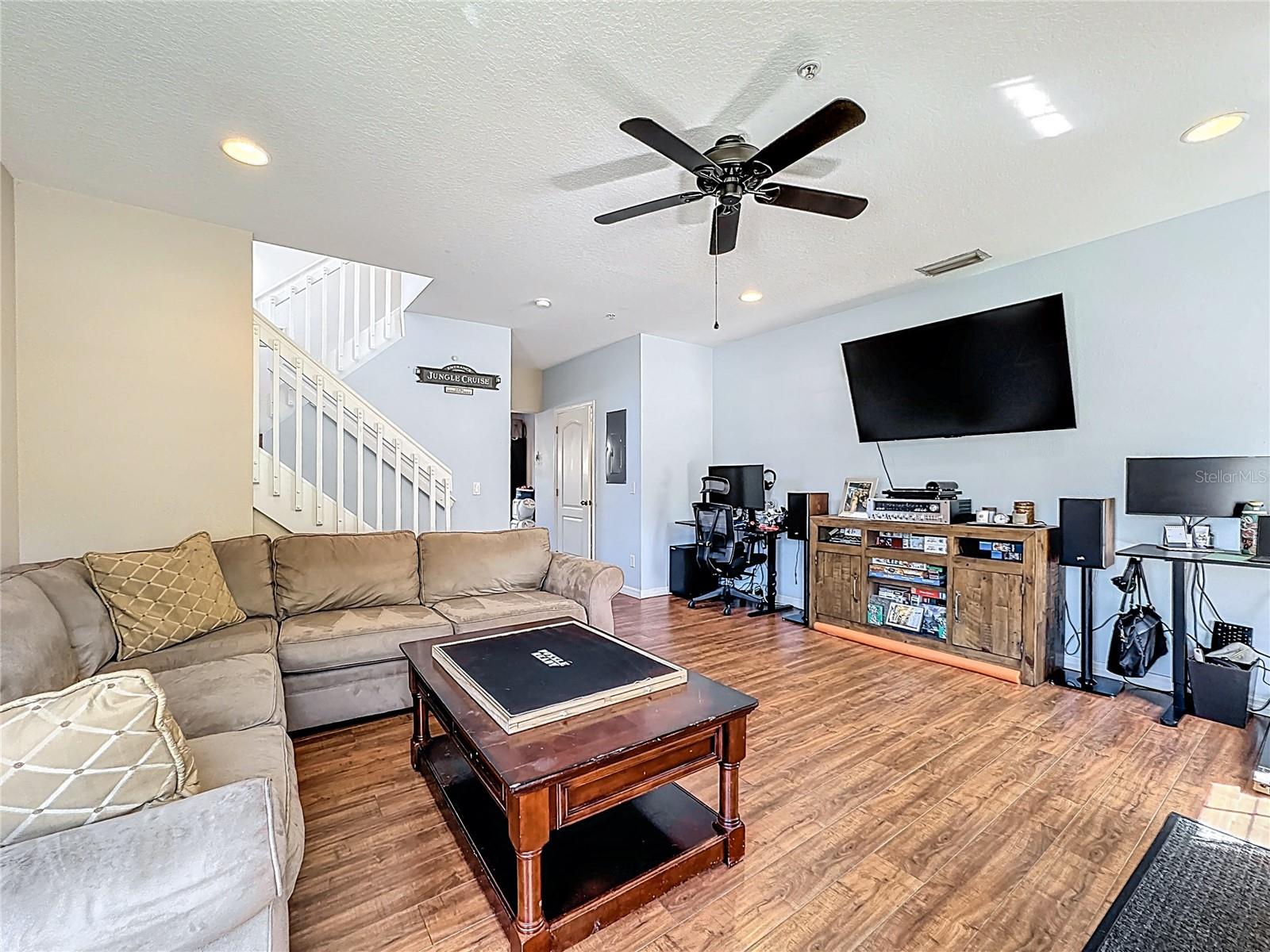 DANIELS LNDG A-J - Residential