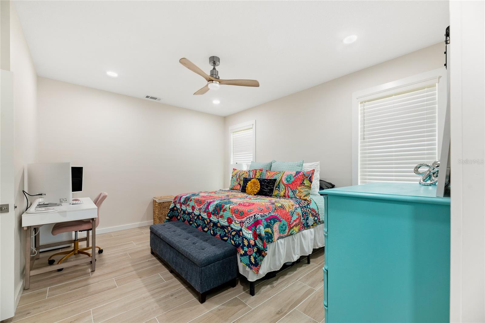 LINKSIDE GRAND HAVEN - Residential