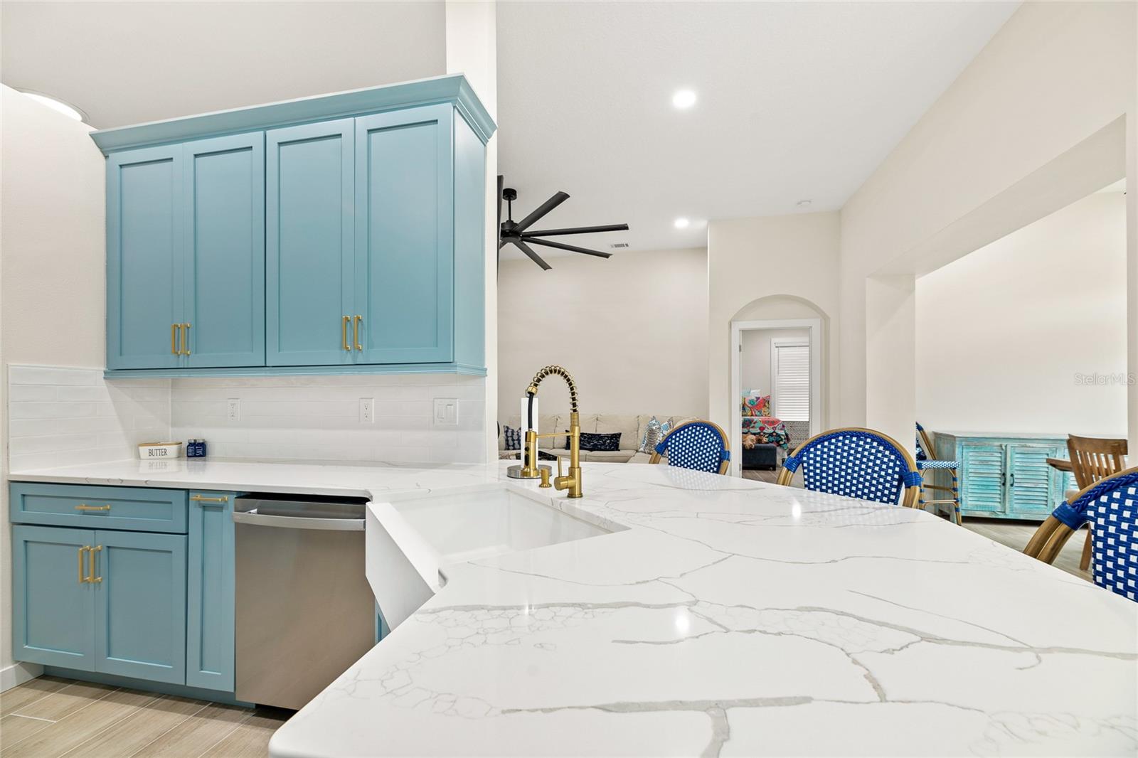 LINKSIDE GRAND HAVEN - Residential