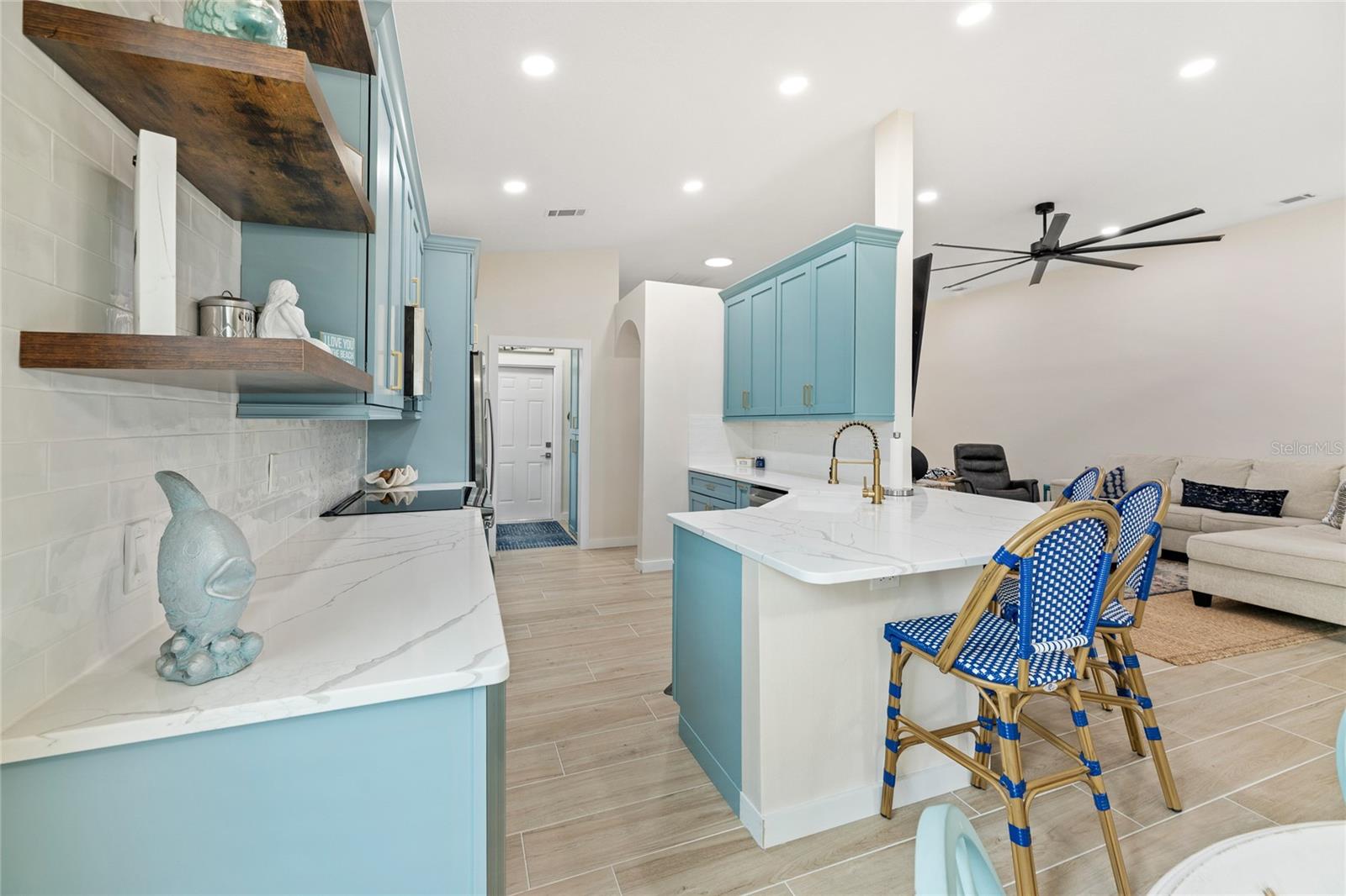 LINKSIDE GRAND HAVEN - Residential