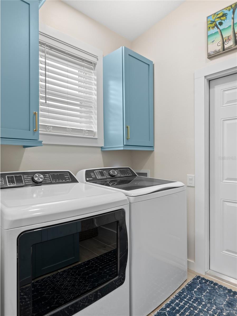 LINKSIDE GRAND HAVEN - Residential