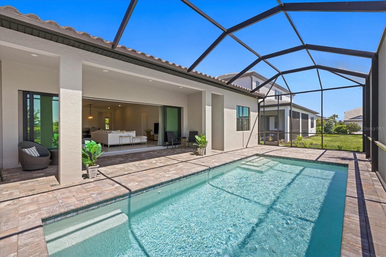 SAPPHIRE POINT PH IIIA - Residential