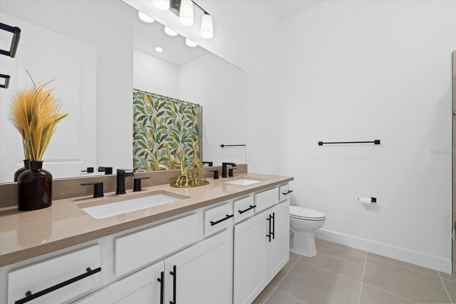 SAPPHIRE POINT PH IIIA - Residential