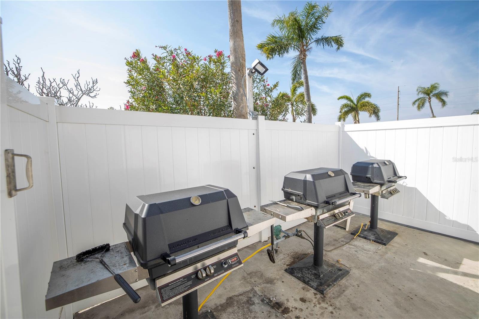 BAYWAY ISLES POINT BRITTANY FIVE - Residential