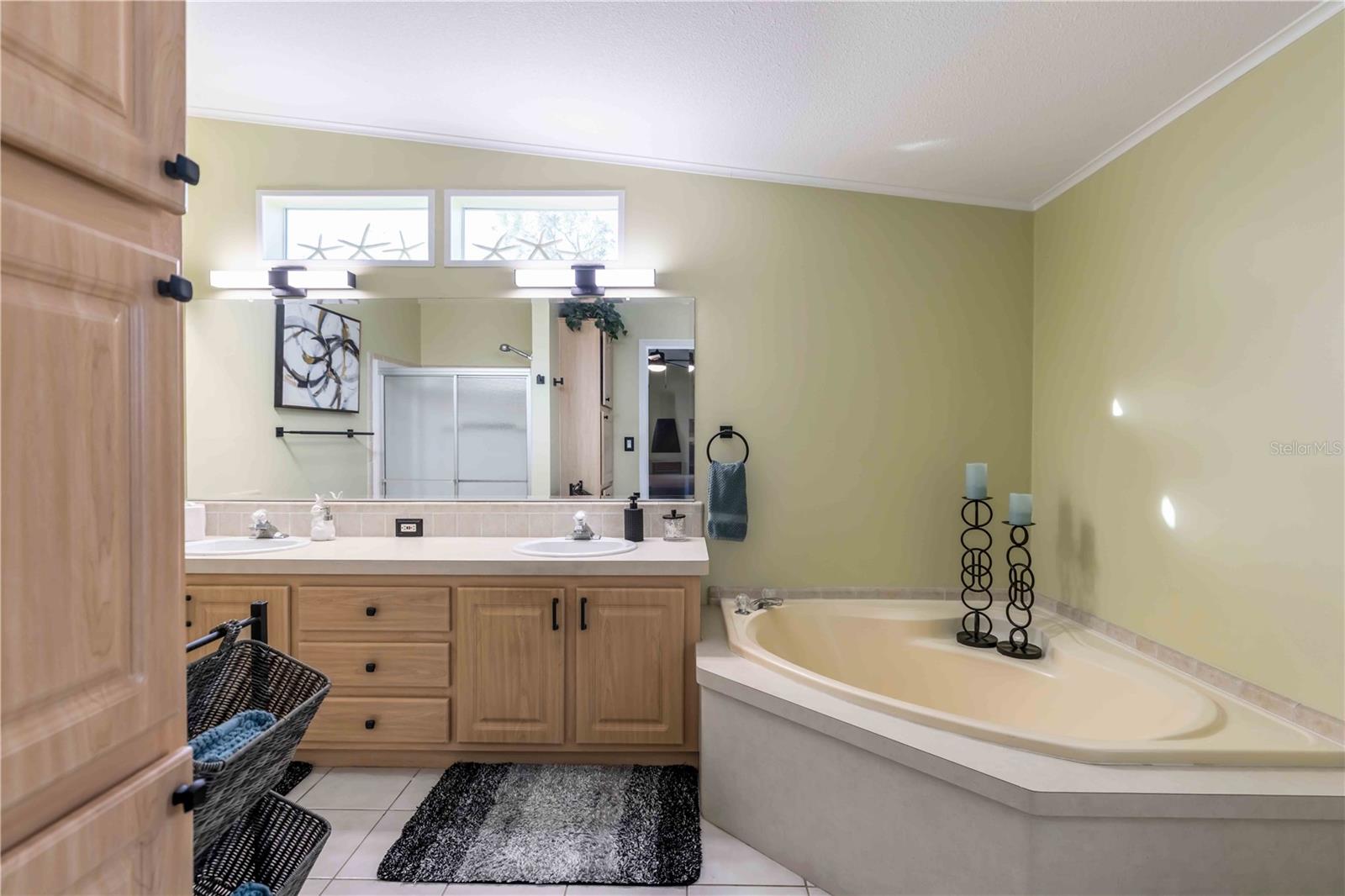 IMPERIAL LAKES ESTATES UNIT III - Residential