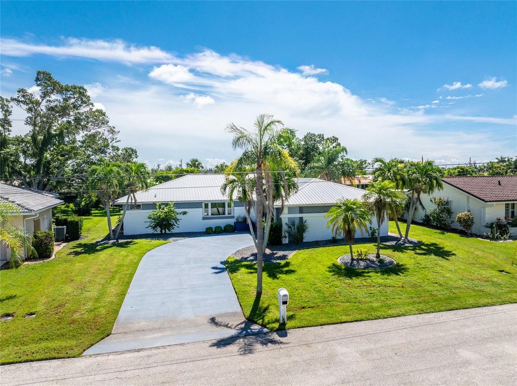 Photo of 3014 Guadalupe Drive, Punta Gorda, FL 33950 (MLS # C7514648)