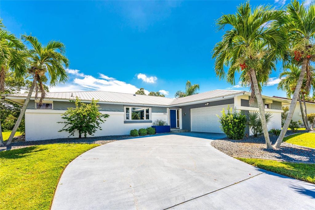 Photo of 3014 Guadalupe Drive, Punta Gorda, FL 33950 (MLS # C7514648)
