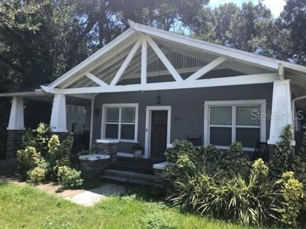 Photo of 204 W Emma Street, Tampa, FL 33603 (MLS # TB8434545)