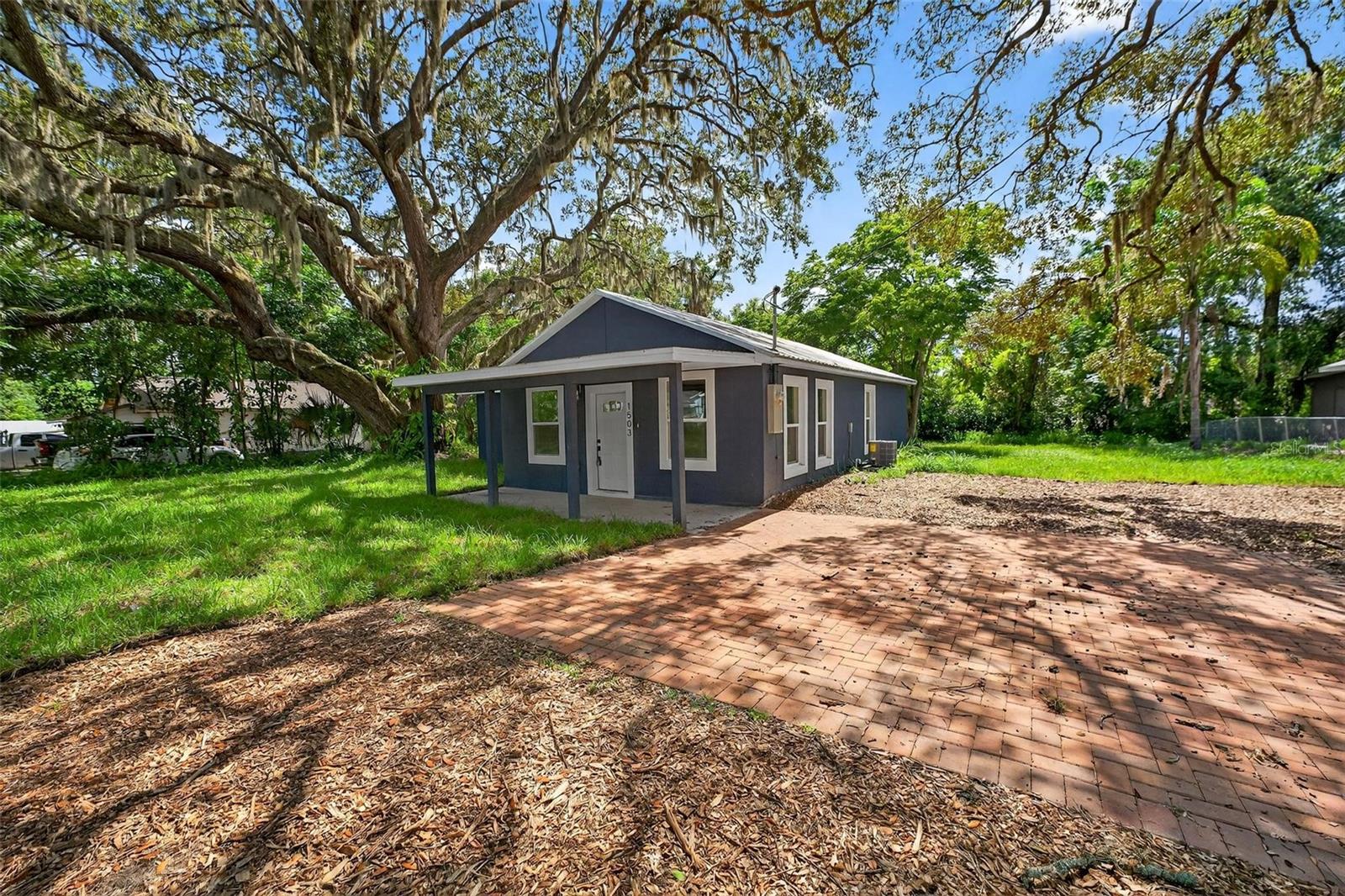 MOUNT DORA GRANITE STATE COURT - Residential